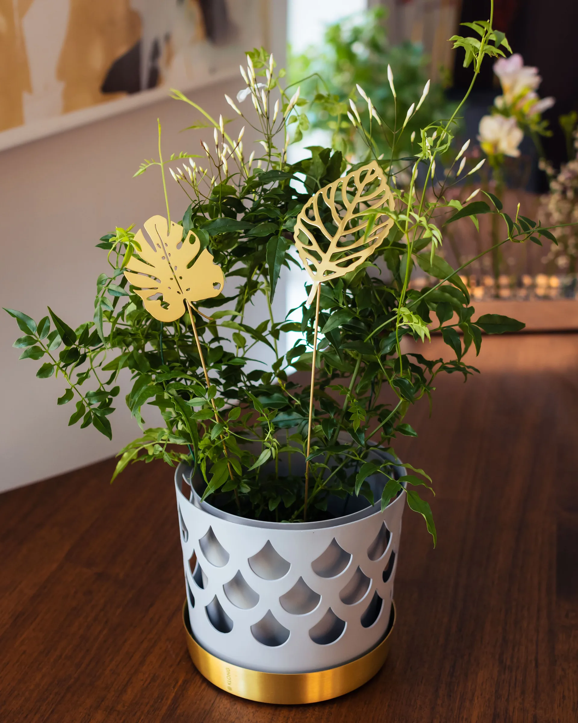 Brass leaves decoration 2-pack, Wood KLONG