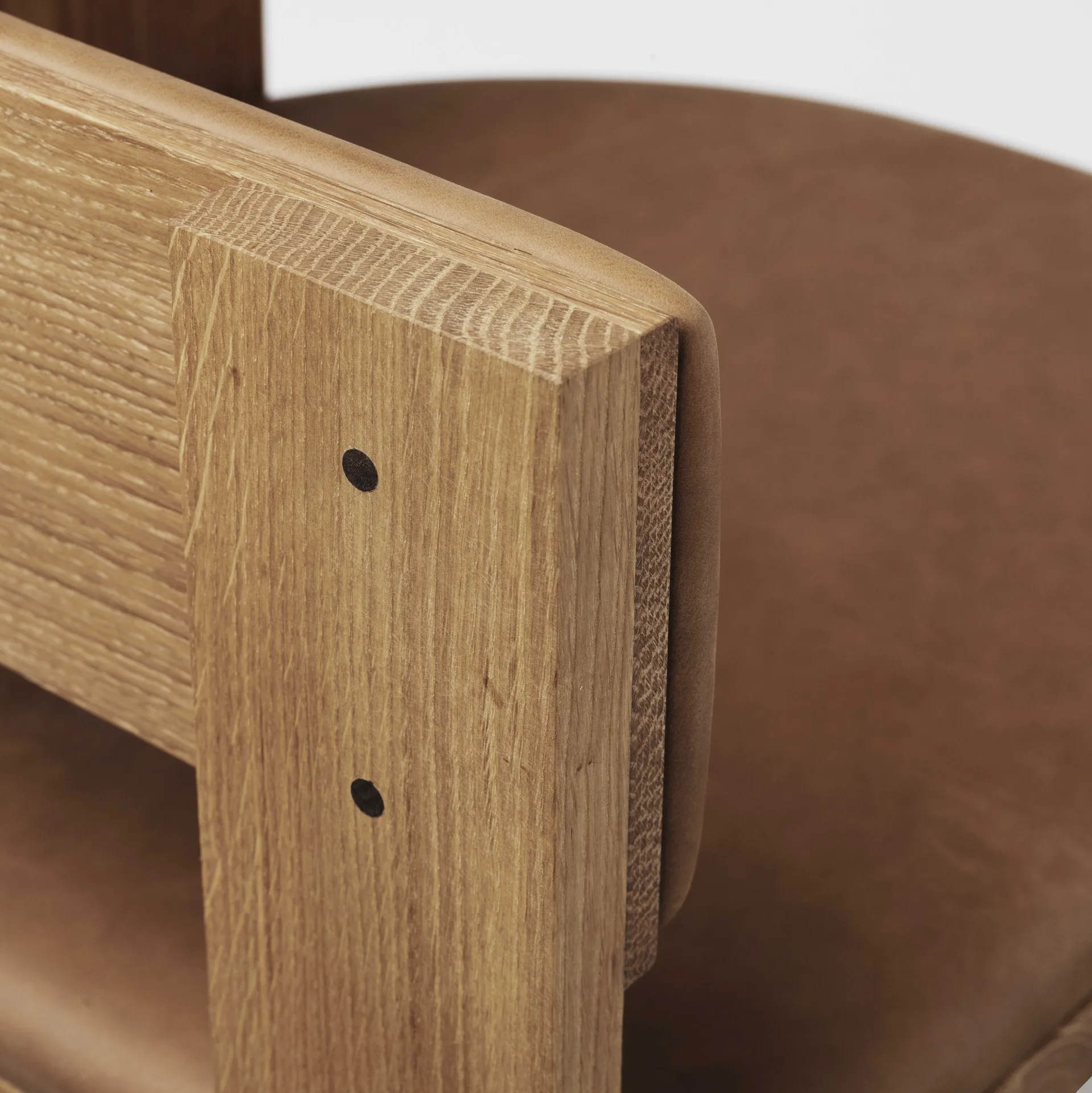 Collector chair, Warm lacquered oak–cognac leather Kristina Dam Studio