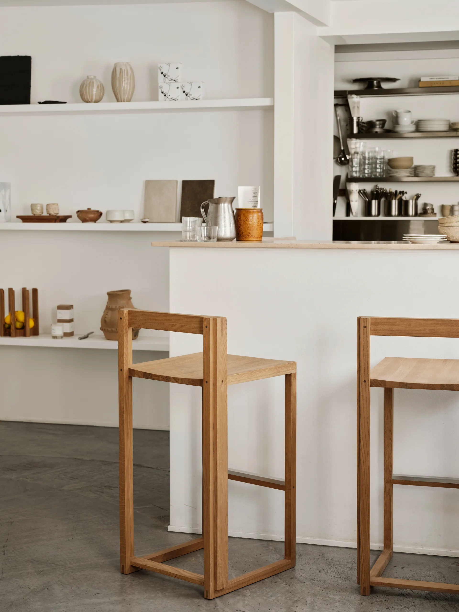 Outline bar stool 75 cm, Warm lacquered oak–brushed steel Kristina Dam Studio