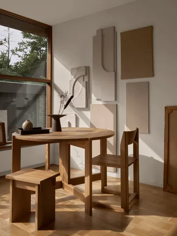 Outline chair - Warm lacquered oak-walnut - Kristina Dam Studio