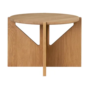 Simple coffee table Ø52 cm - Warm lacquered oak - Kristina Dam Studio