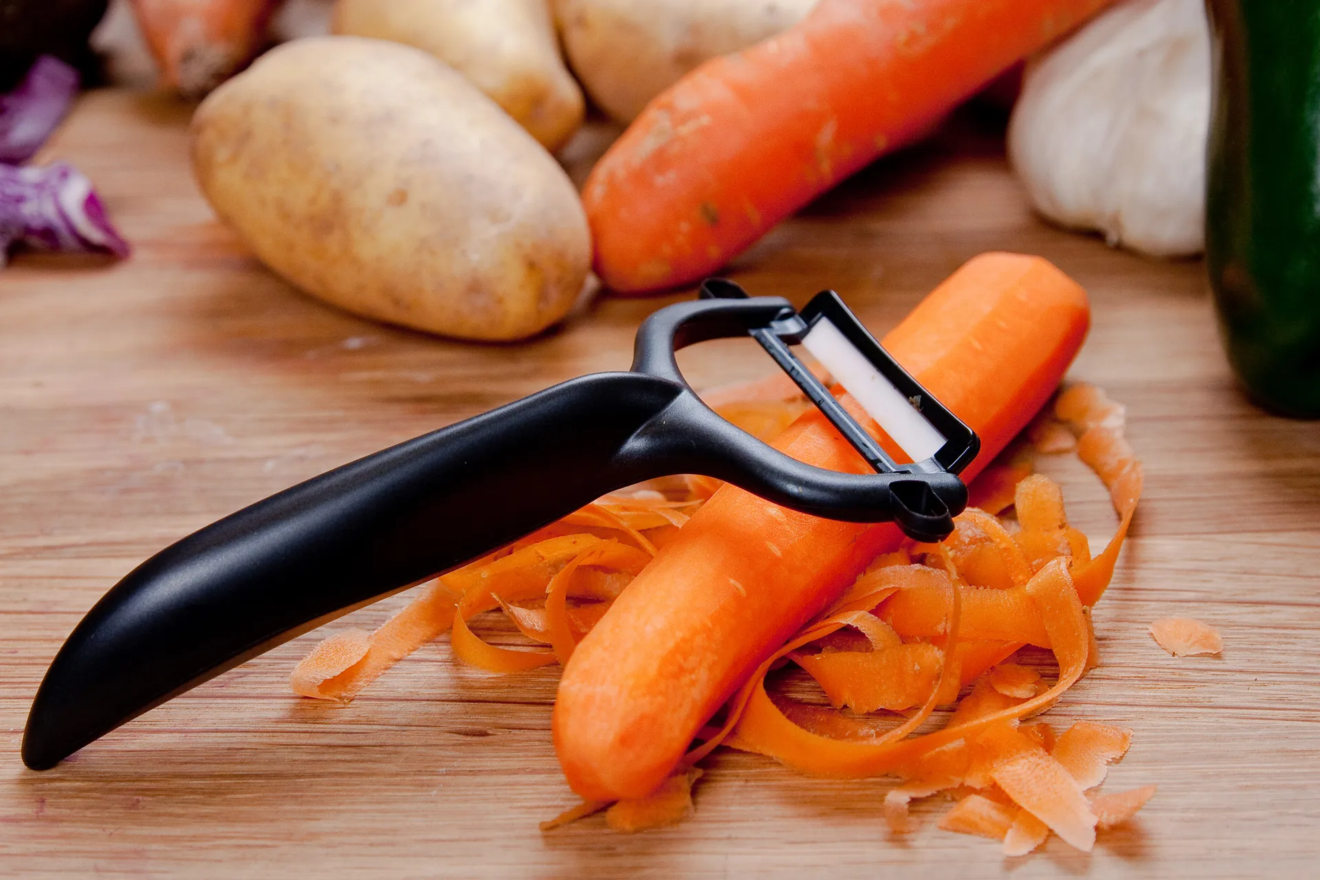 Kyocera ceramic peeler model T, Black Kyocera