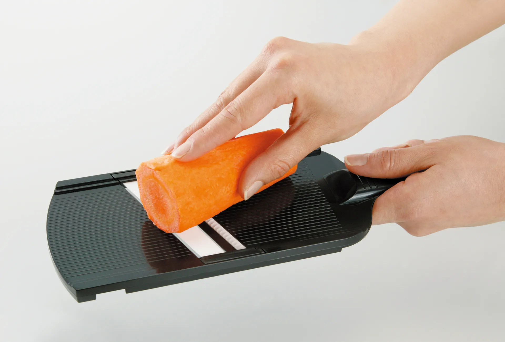 Kyocera julienne mandolin, Black Kyocera