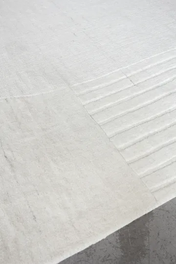 Circular wool carpet 180x270 cm - Bone white - Layered