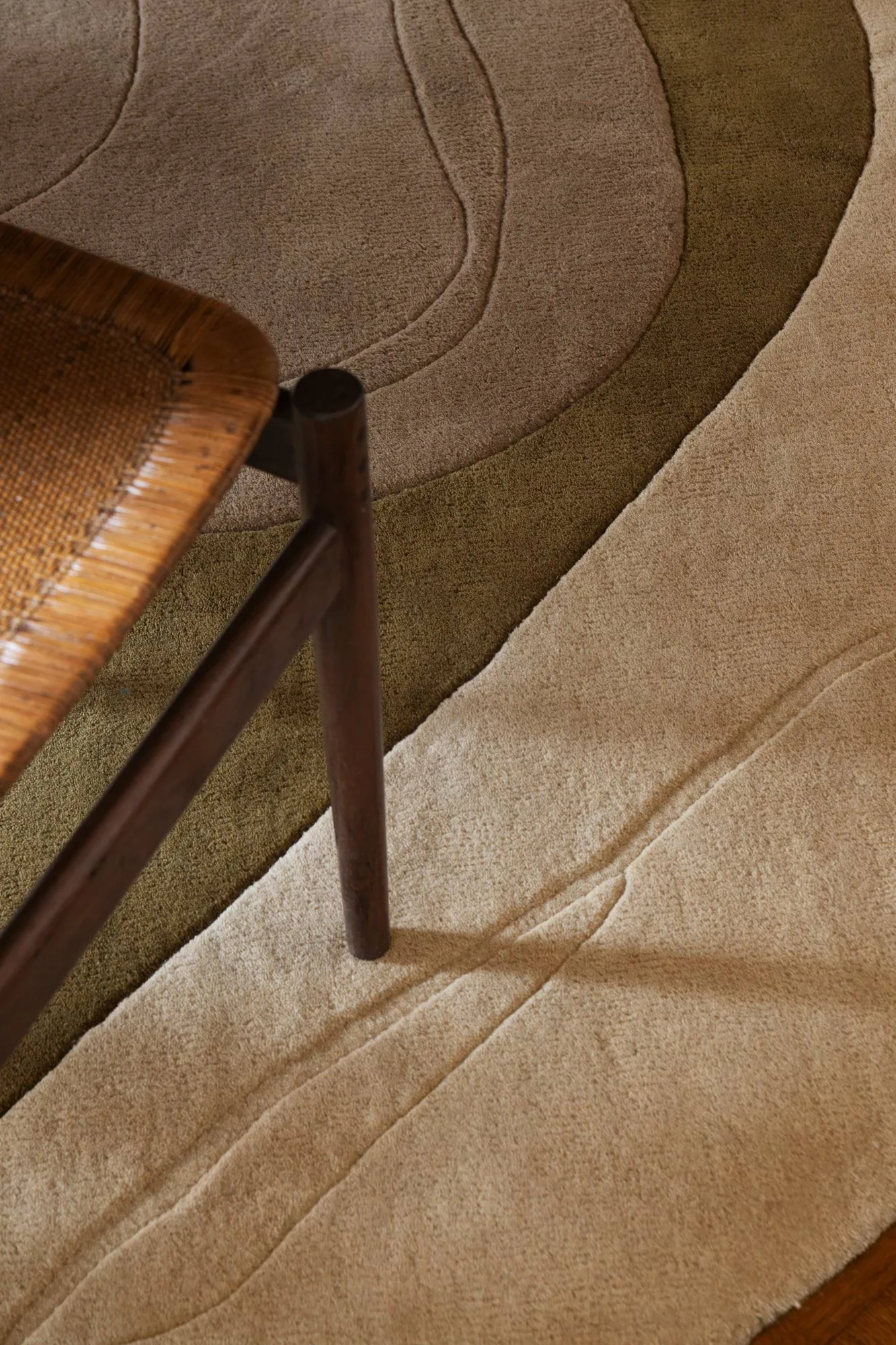 Erik Bratsberg Lozza wool rug, Olive, 270x350 cm Layered