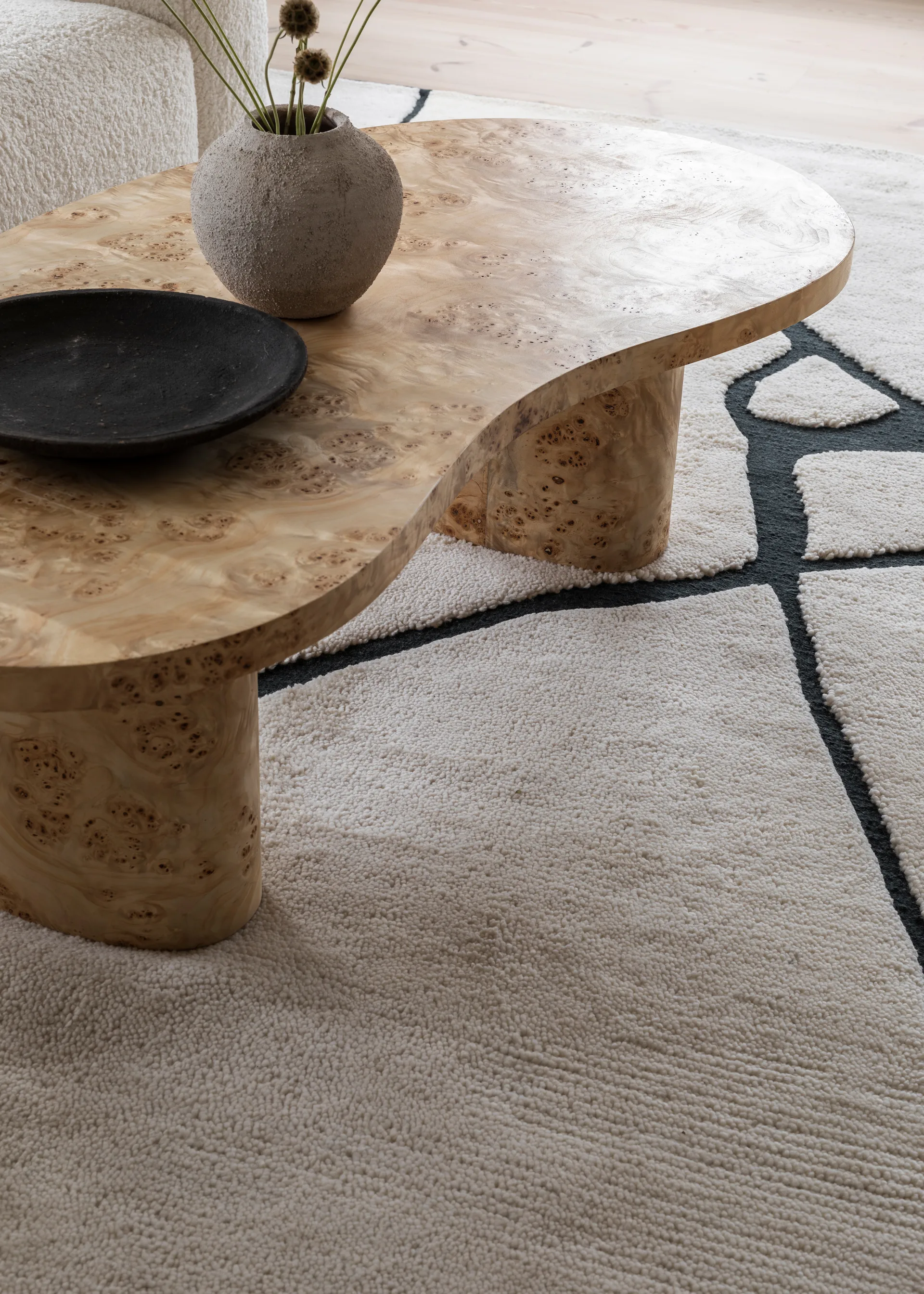 Gute wool rug, Black and white 180x270 cm Layered