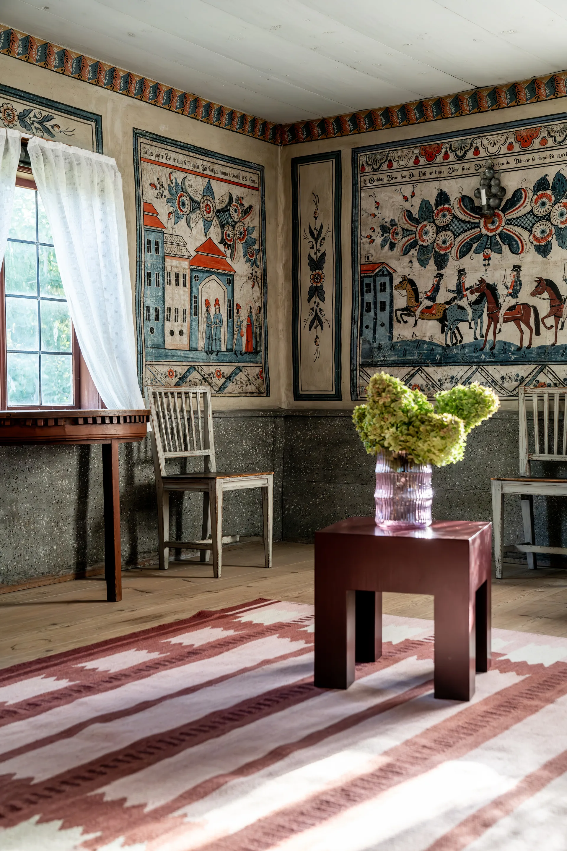 Röllakan Iris wool carpet, Rasberry, 140x200 cm Layered