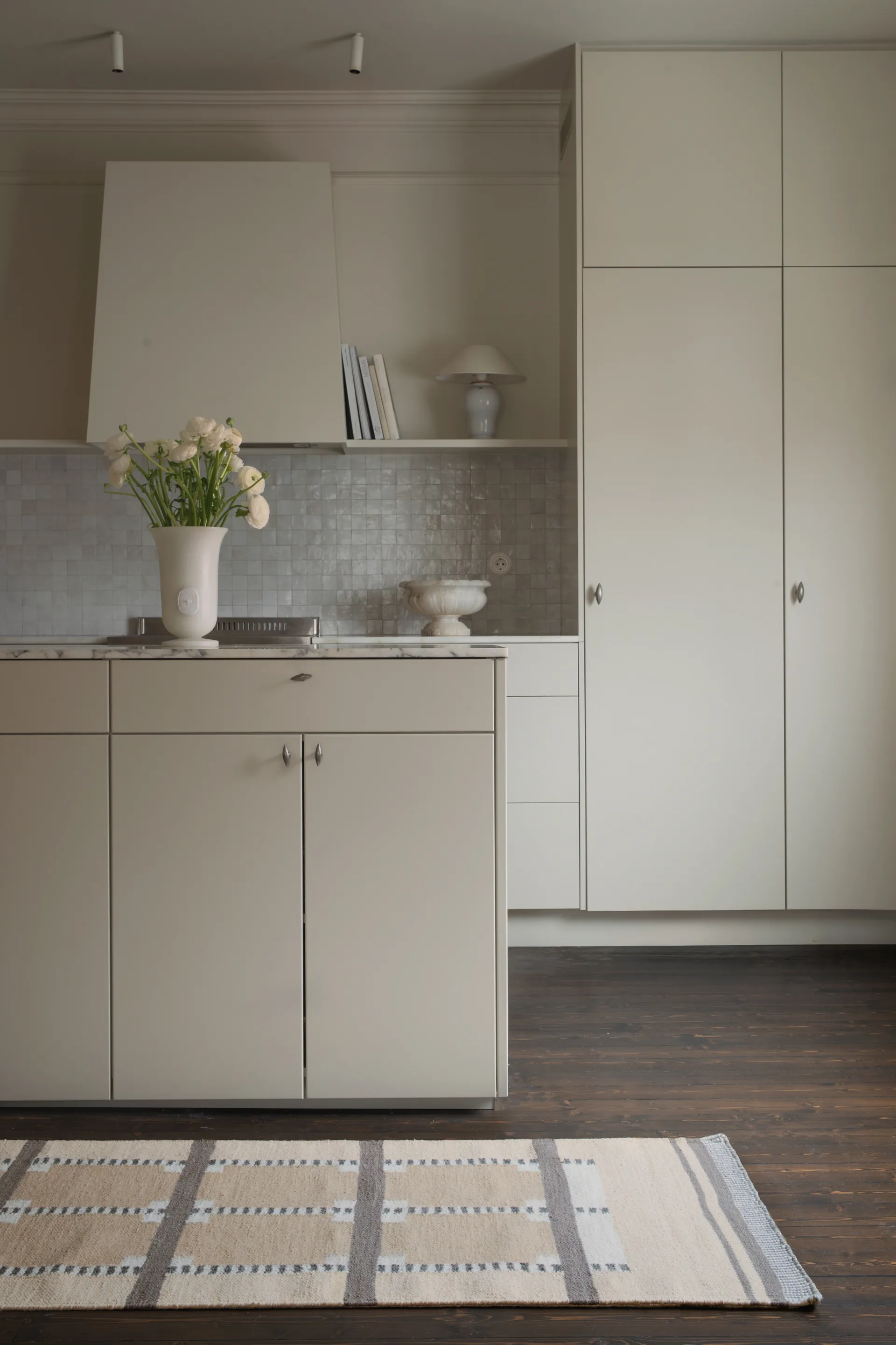 Röllakan Ruth runner, Almond, 80x300 cm Layered