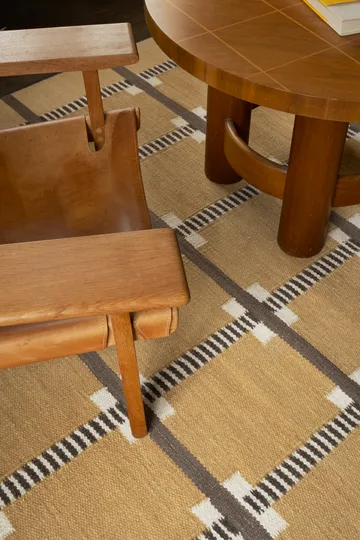 Röllakan Ruth wool rug - Harvest yellow, 180x270 cm - Layered