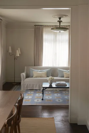 Röllakan Selma wool rug - Dove, 180x270 cm - Layered