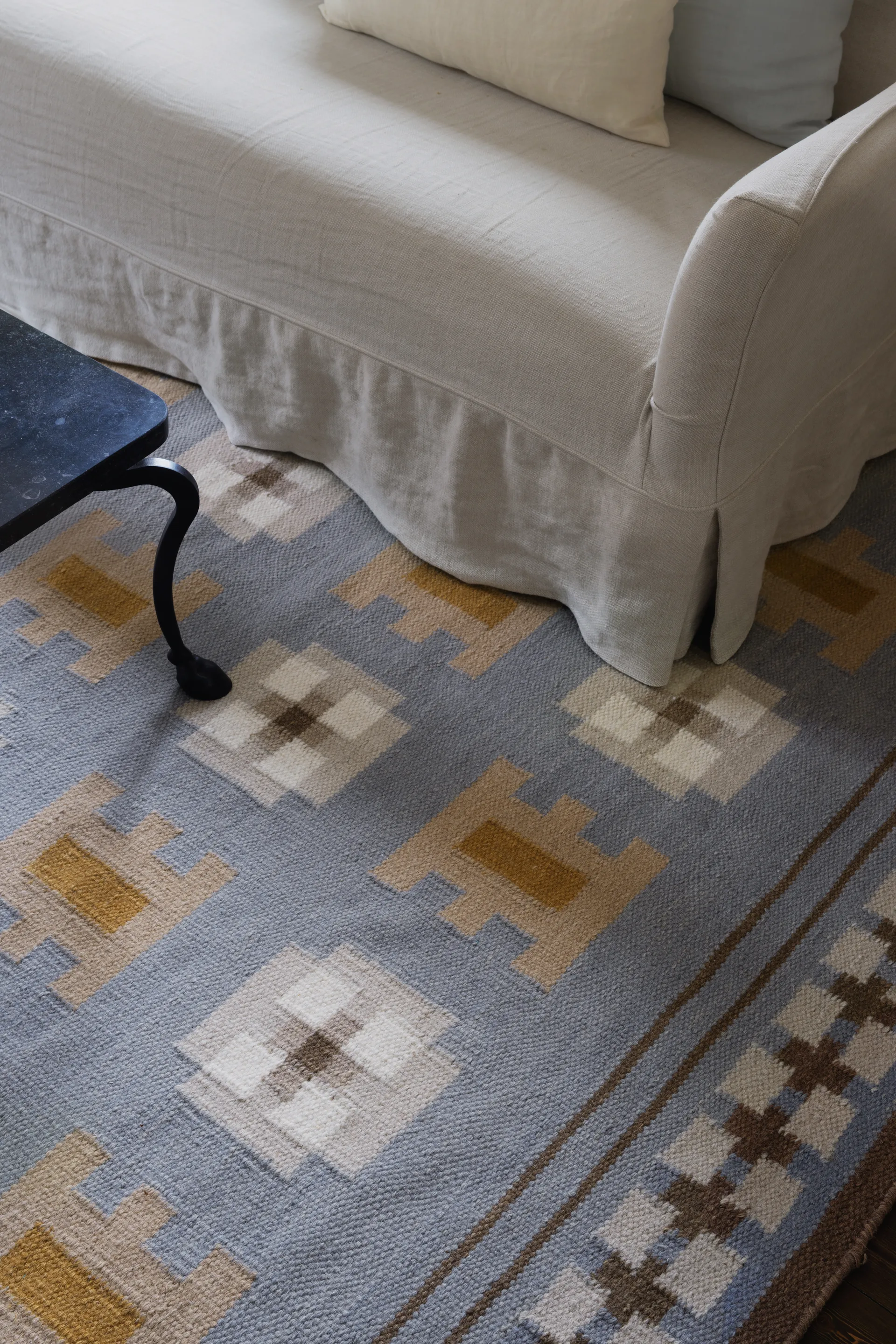 Röllakan Selma wool rug, Dove, 200x300 cm Layered
