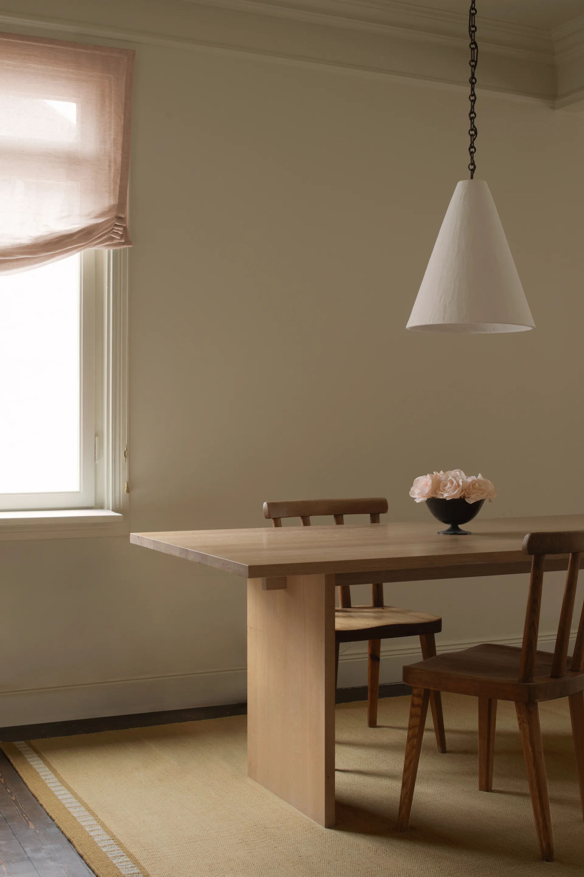 Röllakan Solid wool rug, Mariegold, 250x350 cm Layered