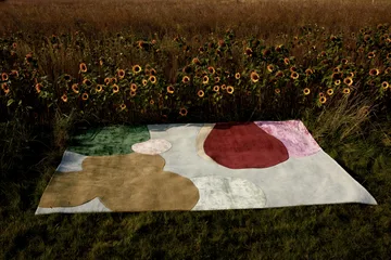 Sleeping Flower wool carpet - 250x350 cm - Layered