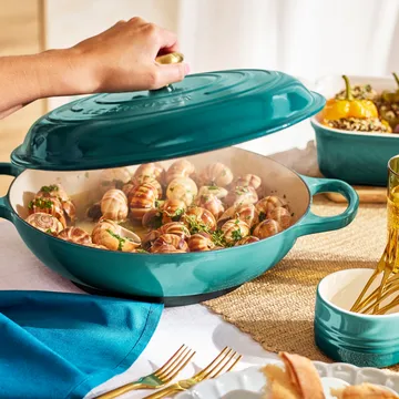 Signature shallow casserole 3.5 l - Bleu Riviera - Le Creuset