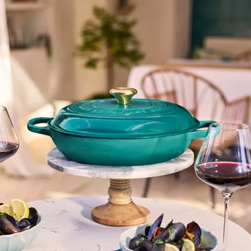 Signature shallow casserole 3.5 l - Bleu Riviera - Le Creuset