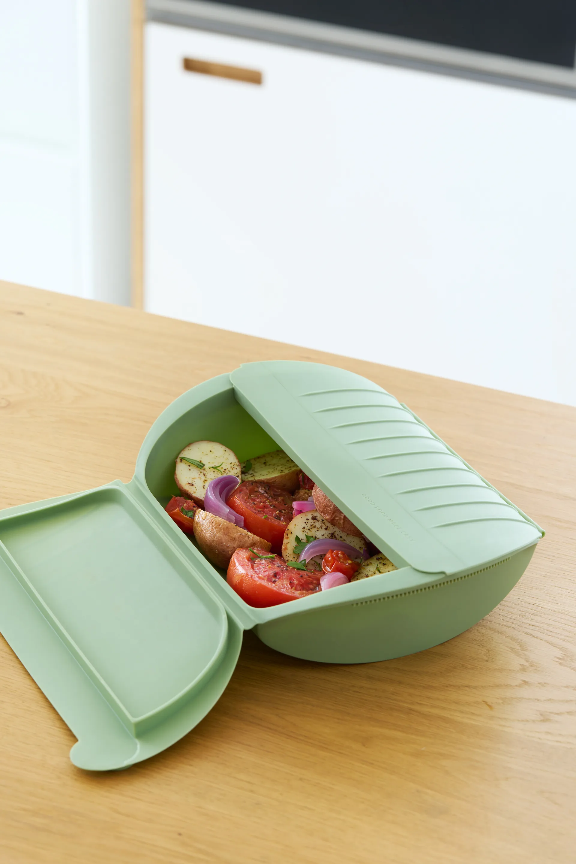 Lékué steamer, Green, with tray, 4-pack Lékué