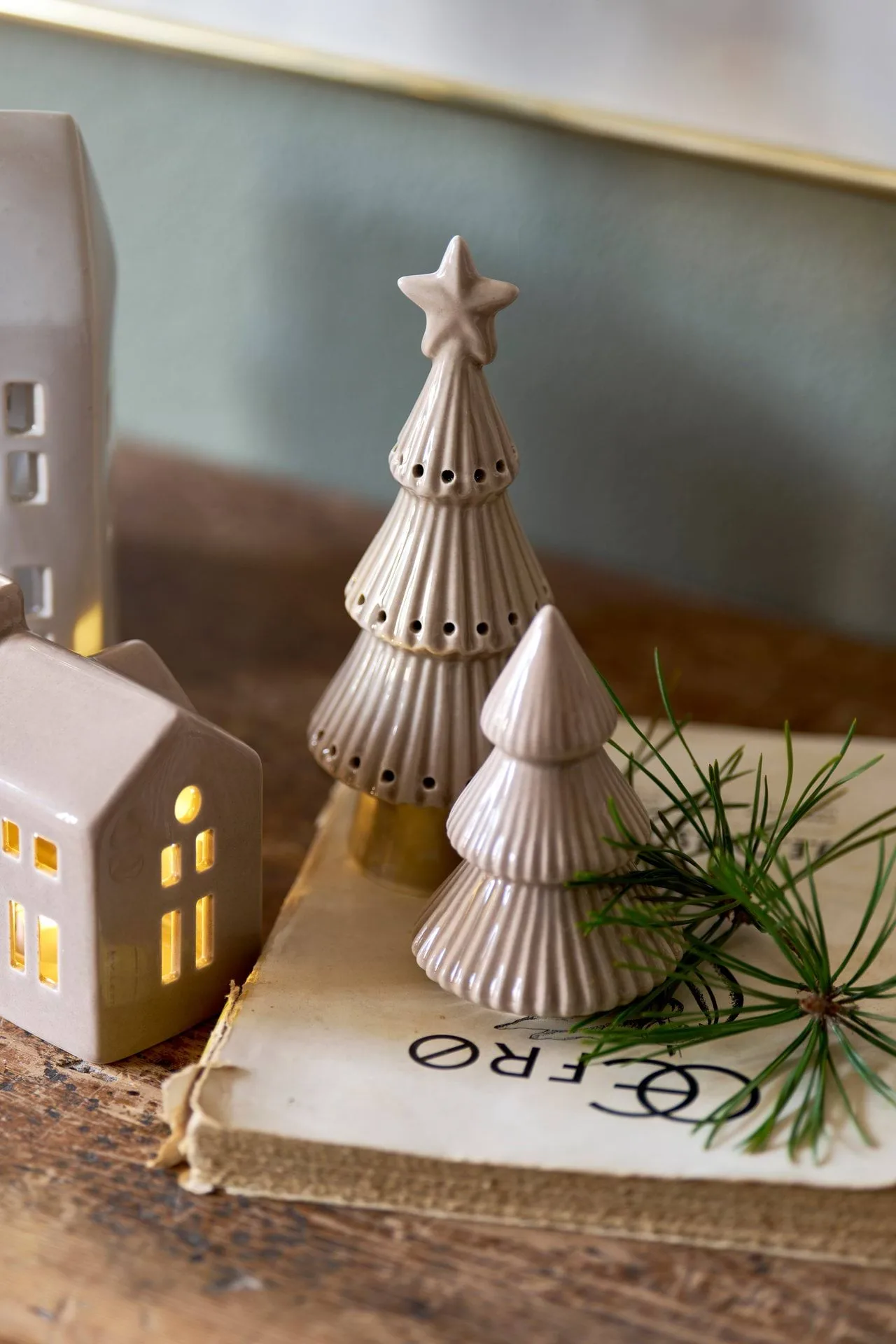 Mythel tree decorative detail, Beige, Ø6.5xH9.8 cm Lene Bjerre
