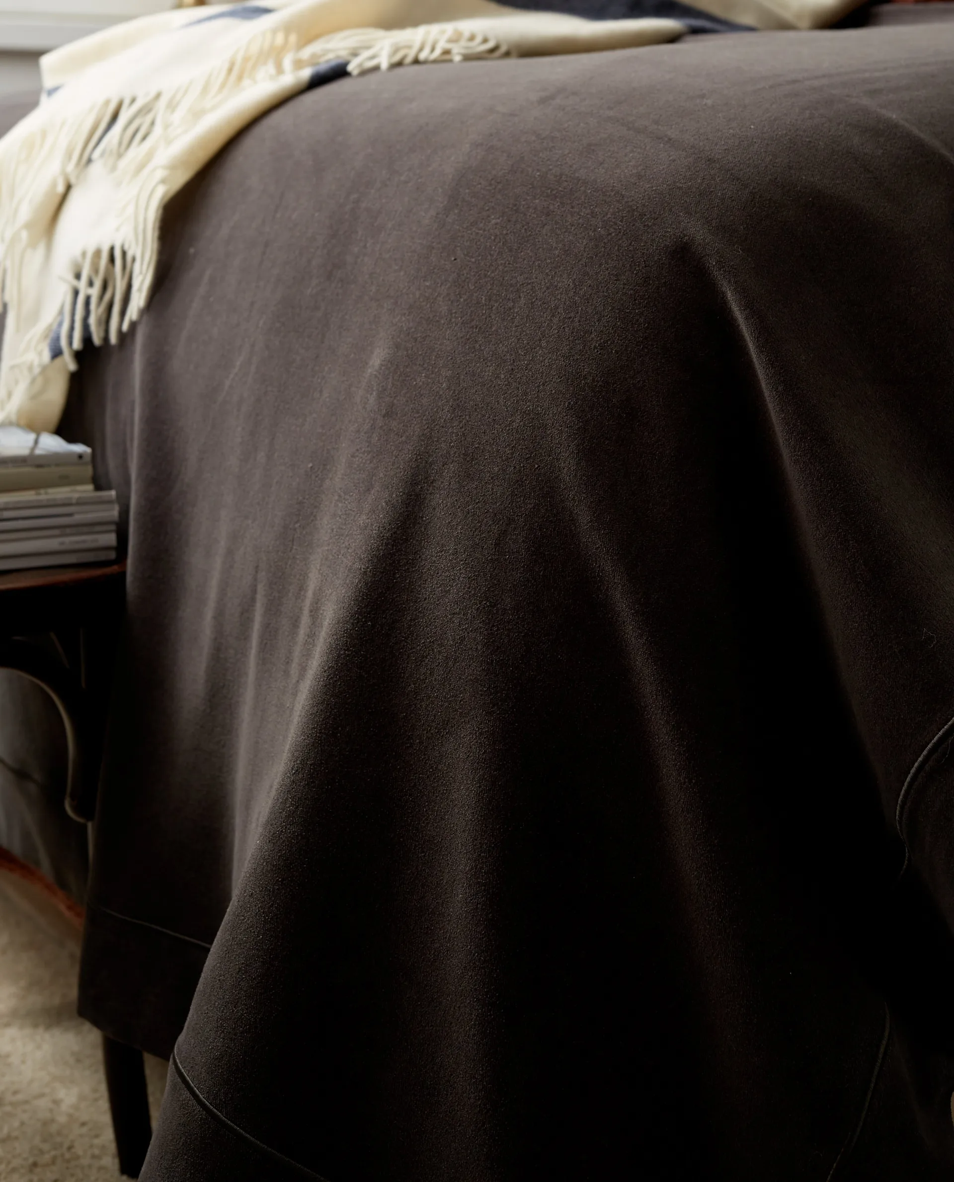 Hotel Velvet bedspread 260x240 cm, Dark grey Lexington