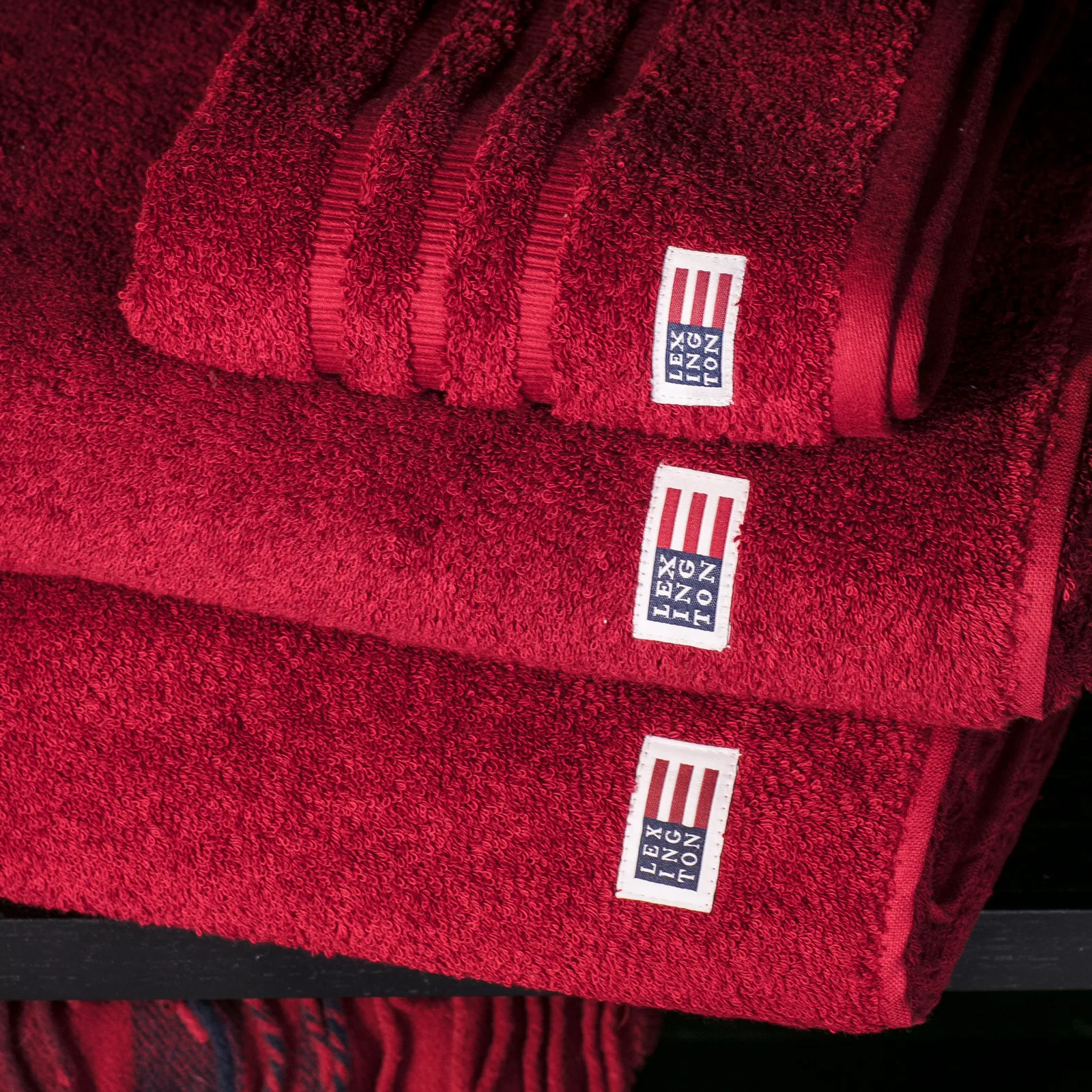 Icons Original towel 50x70 cm, red Lexington