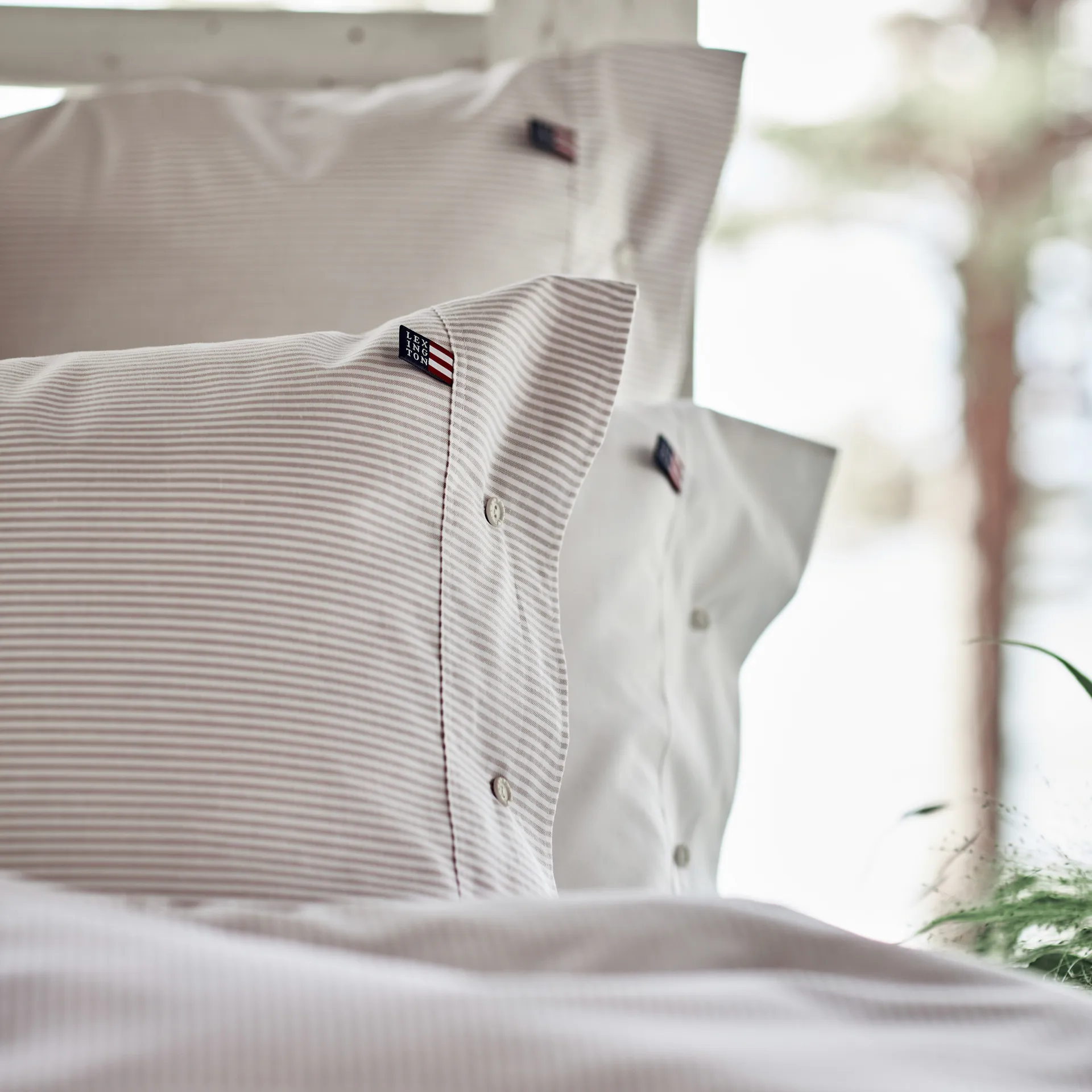 Icons Pin Point pillowcase 50x60 cm, beige-white Lexington