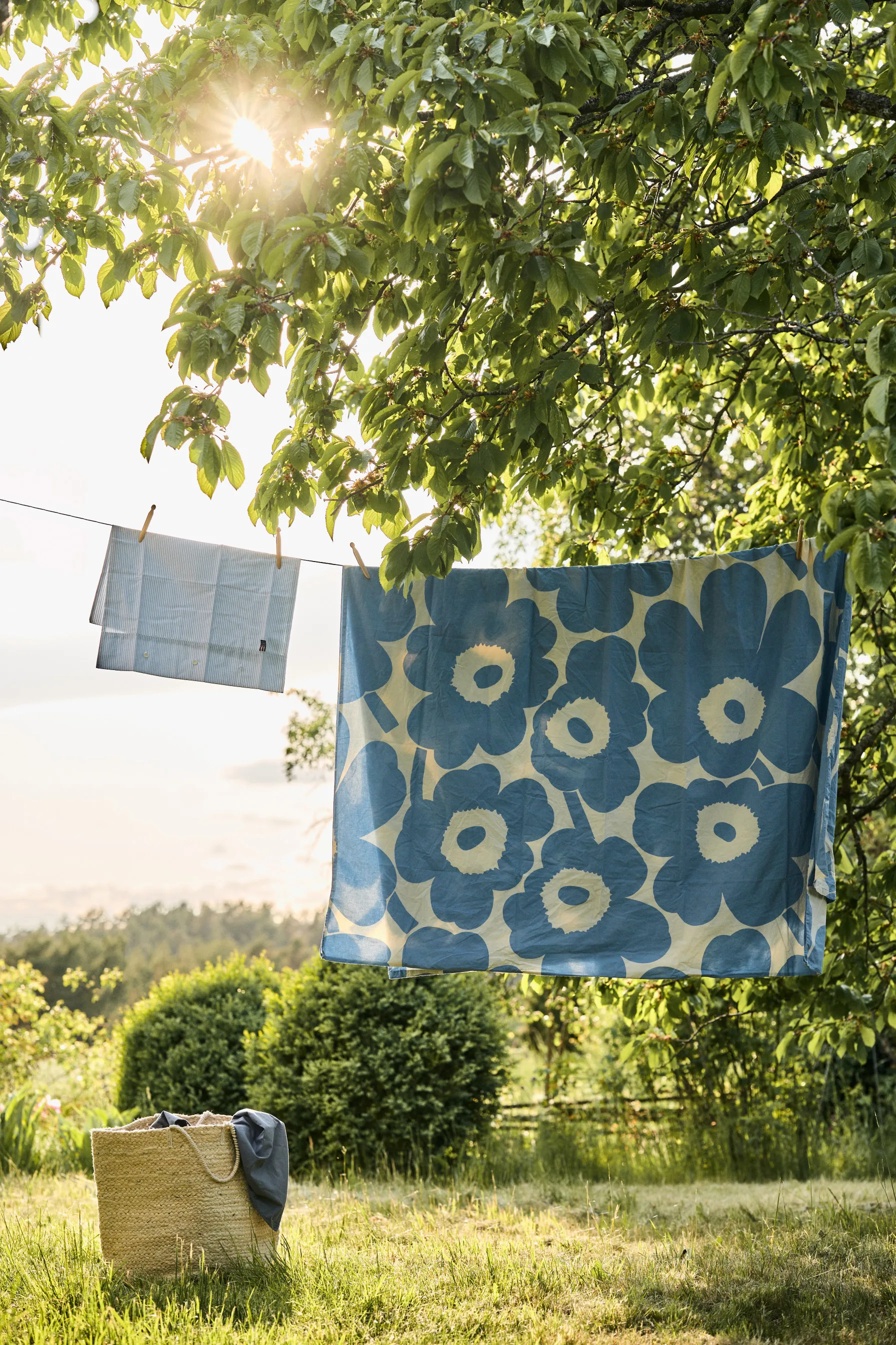 Icons Pin Point pillowcase 50x60 cm, blue-white Lexington