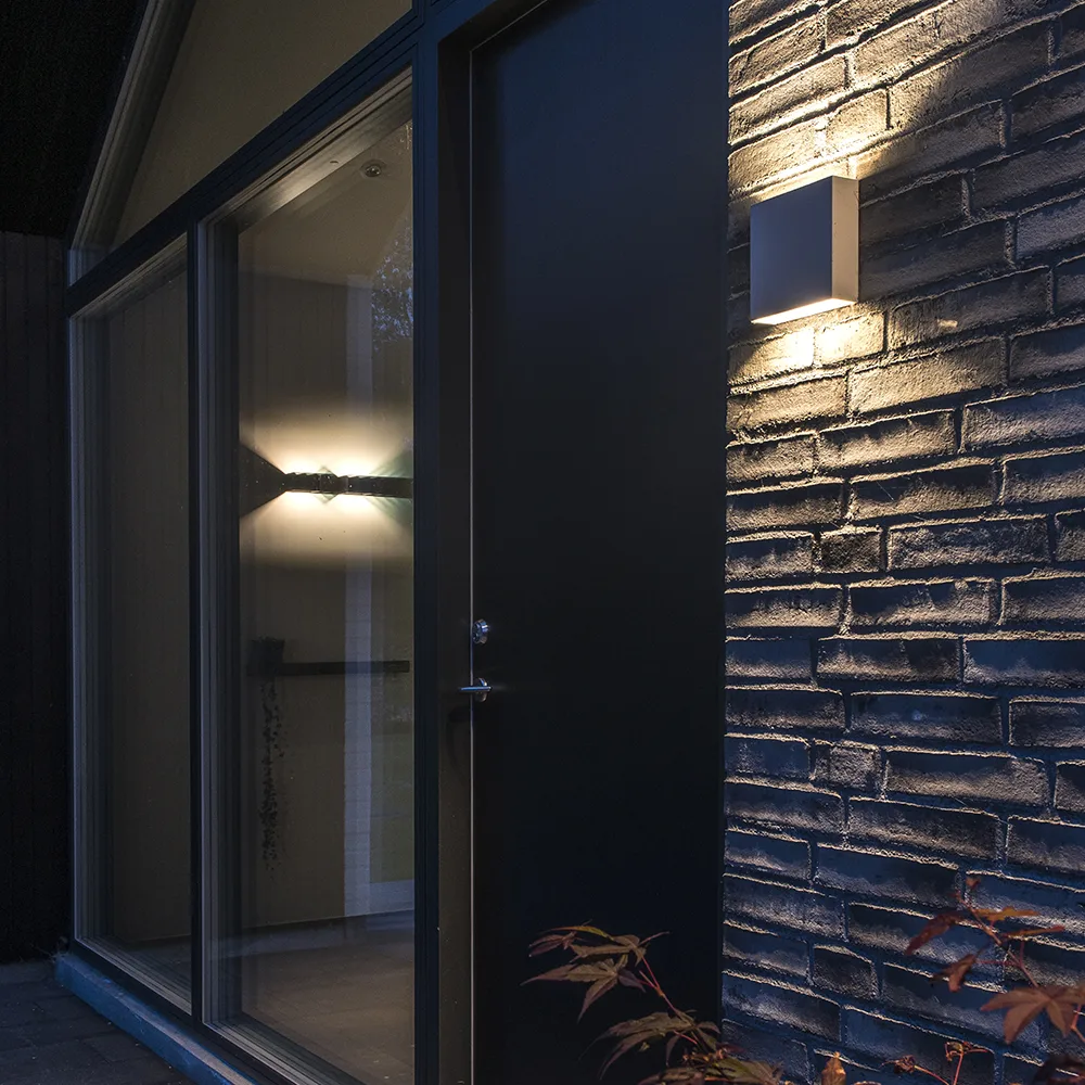 Compact W1 Down wall lamp, Black Light-Point