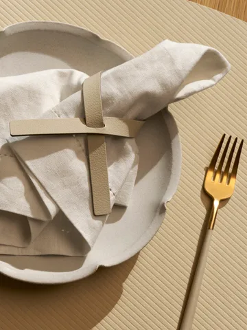 Corduroy placemat curve L - Vanilla - LIND DNA