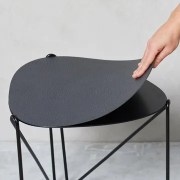 Curve Chameleon Hippo side table - black-anthracite - LIND DNA