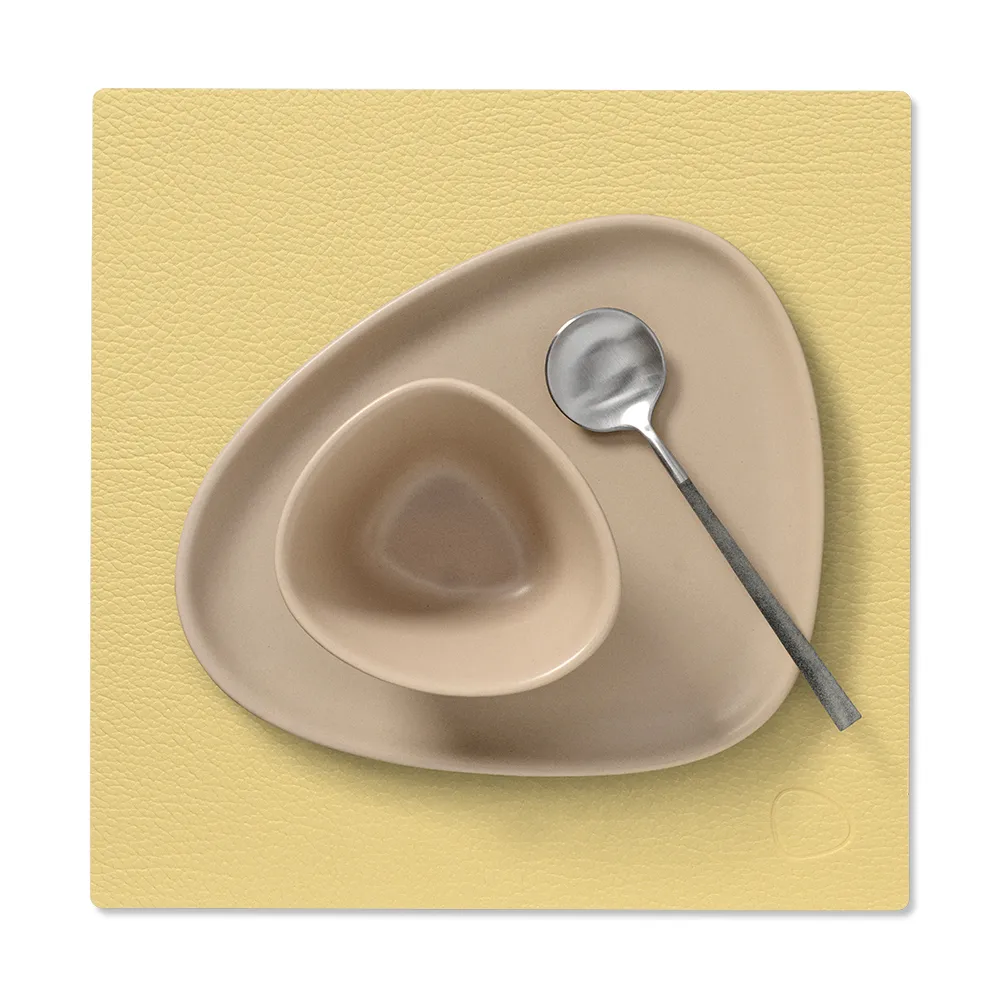 Hippo placemat square S, gold LIND DNA