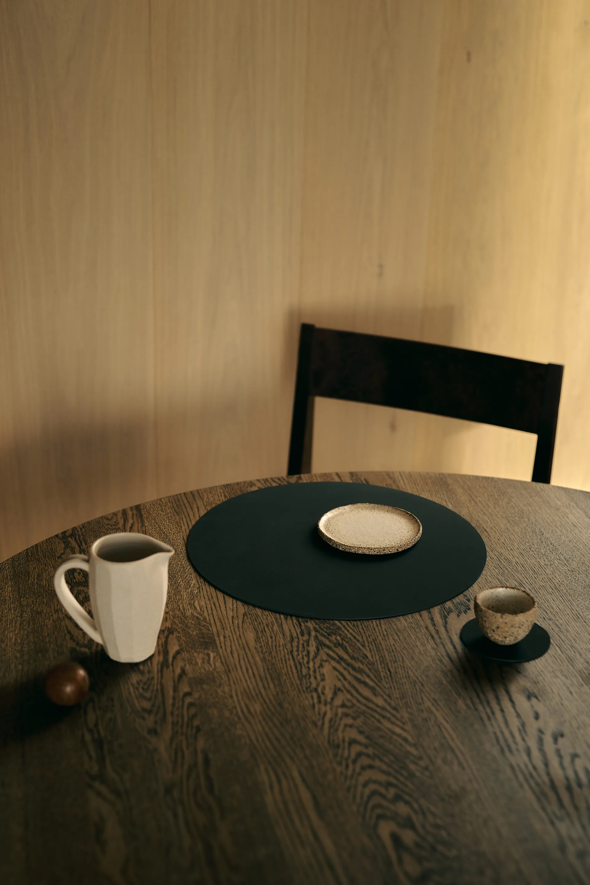 Nupo coaster circle, Black ink LIND DNA