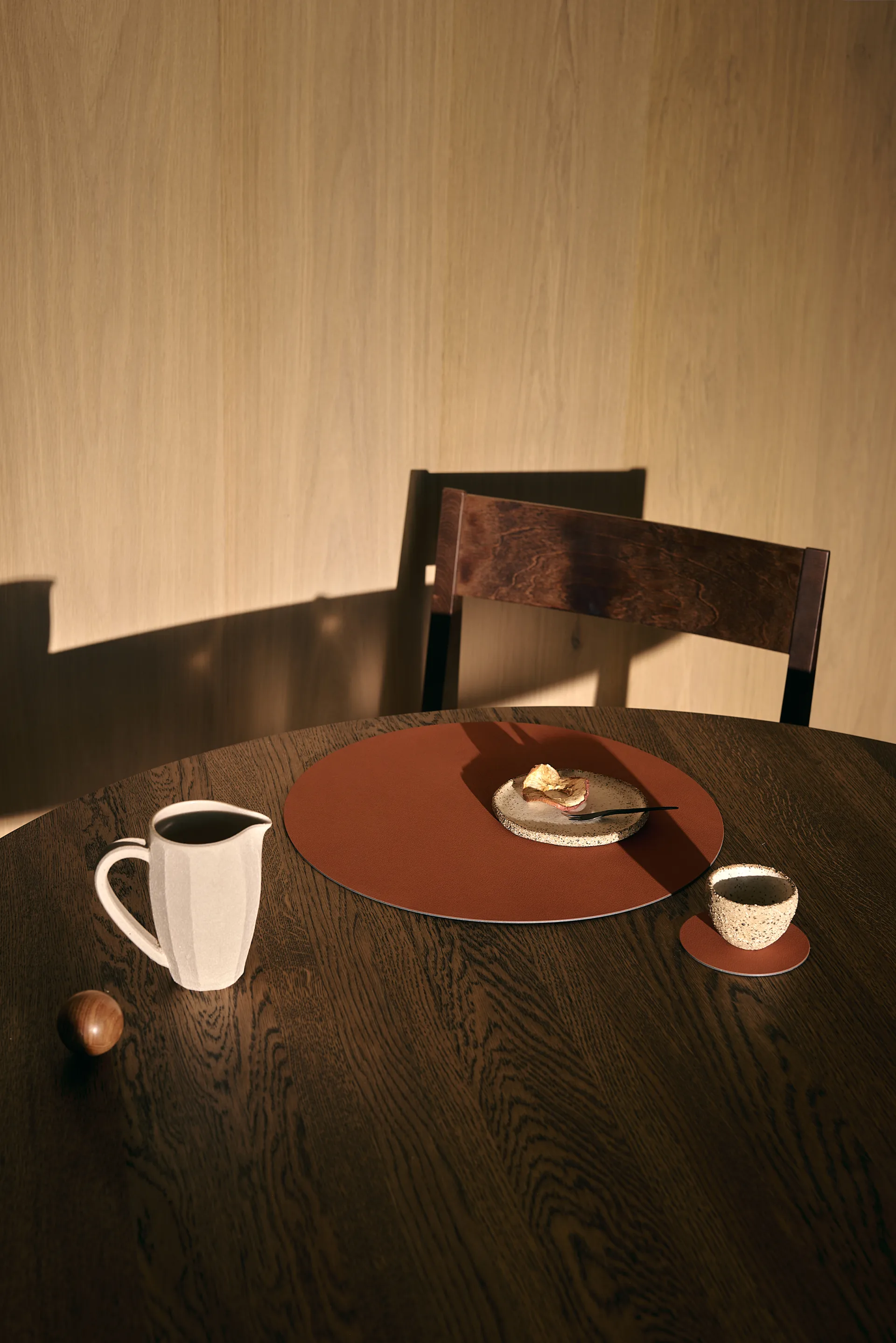 Nupo placemat, Rust, circle, L LIND DNA