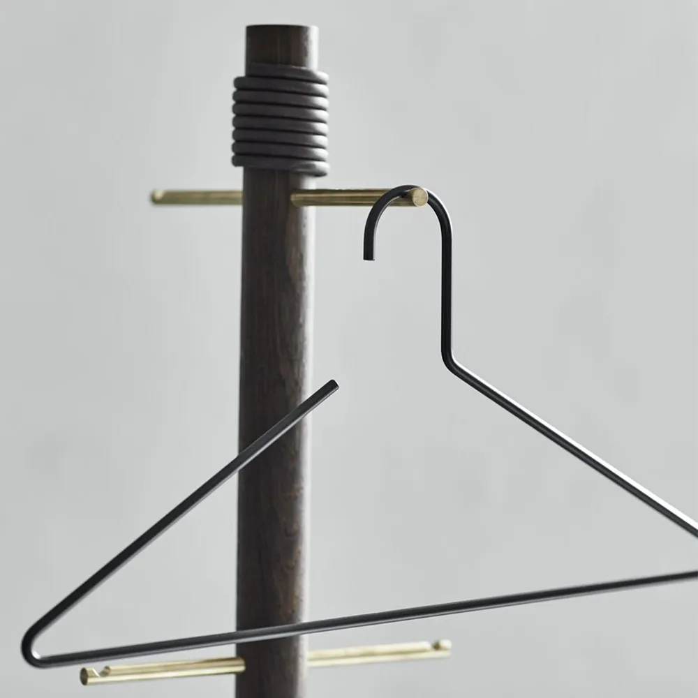 Slim hanger, Black LIND DNA