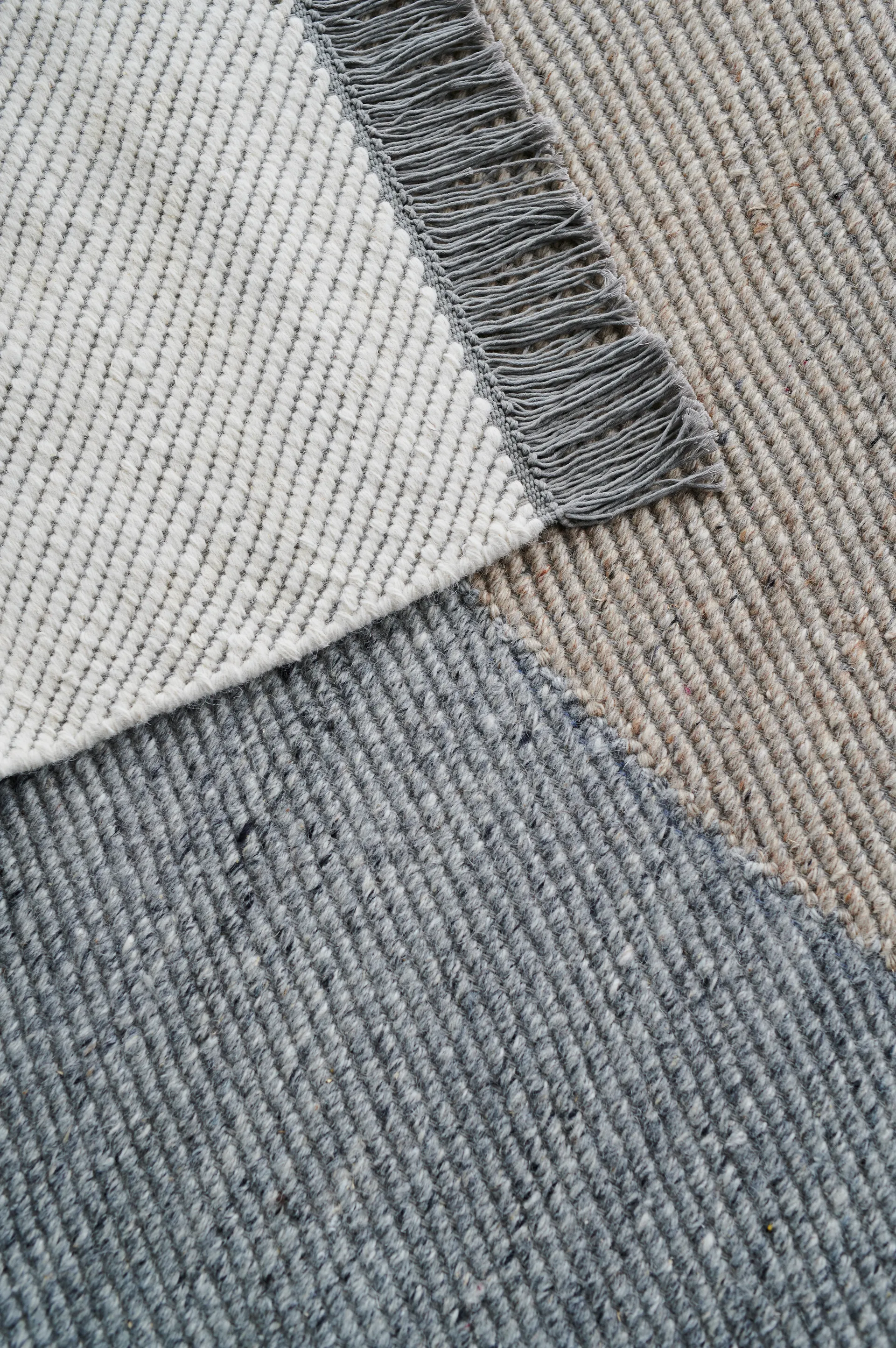 Eik wool carpet 170x240 cm, grey Linie Design