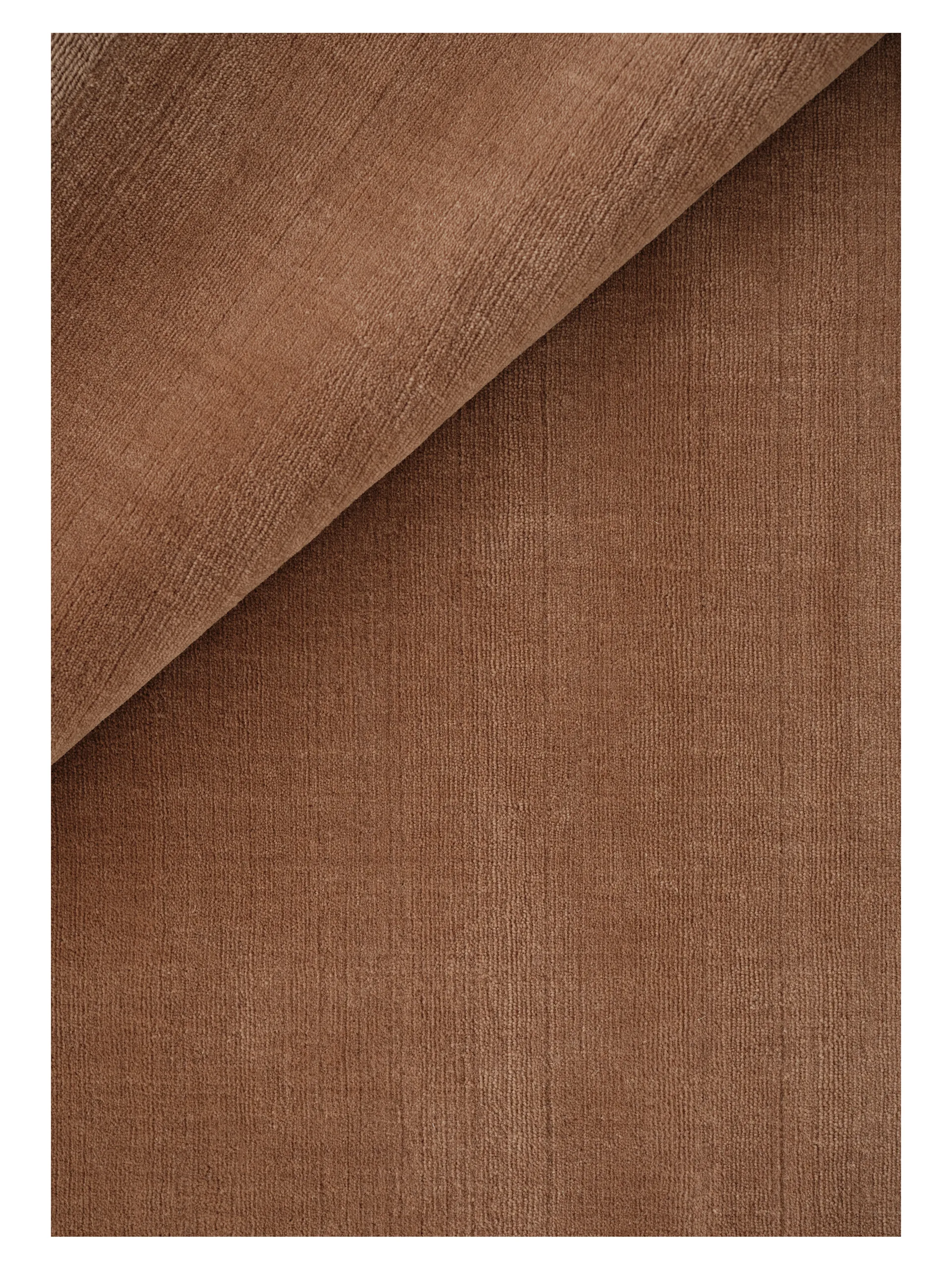 Halo Cloud wool carpet, Amber. 170x240 cm Linie Design