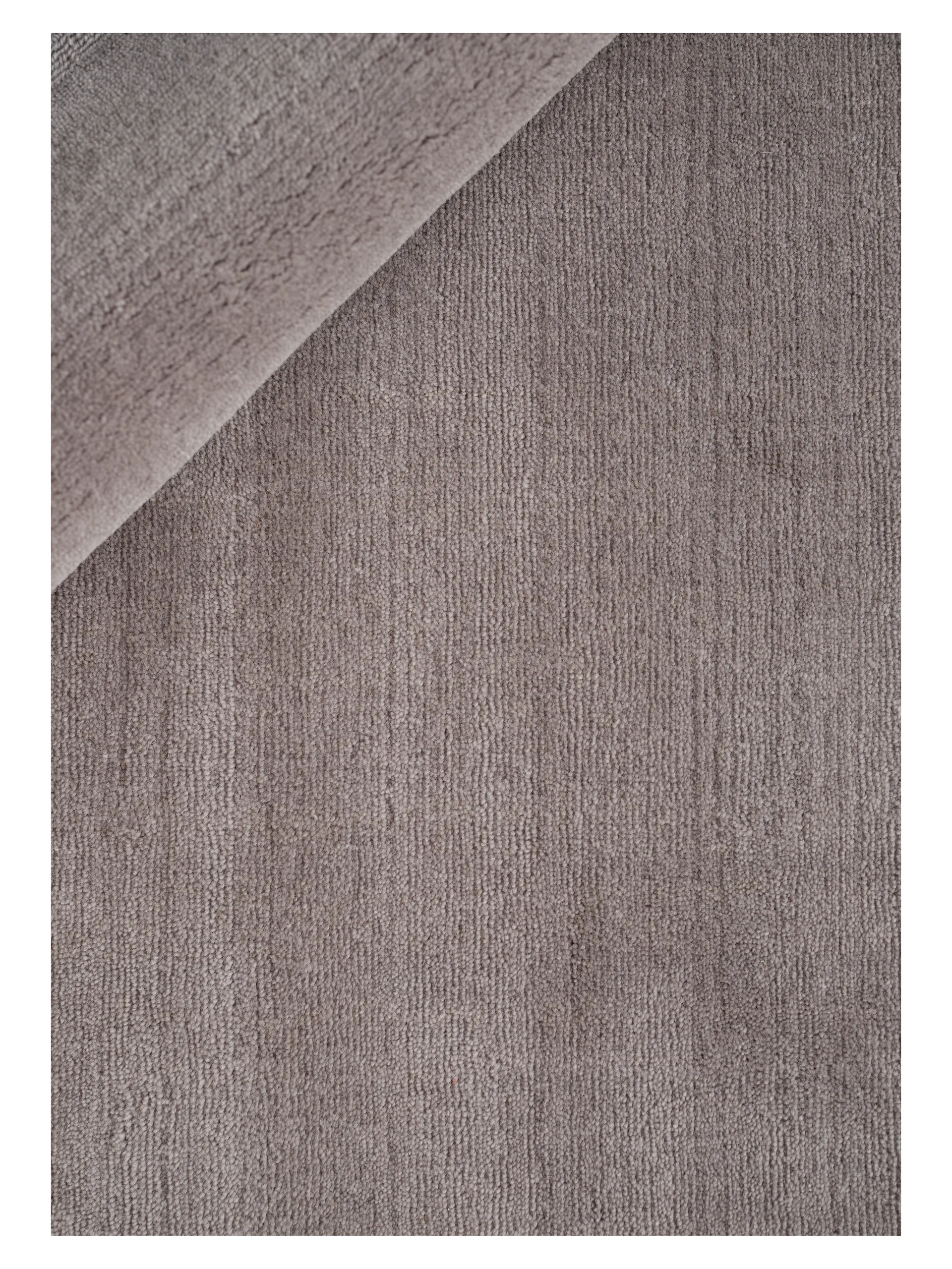 Halo Cloud wool carpet, Light grey. 250x350 cm Linie Design