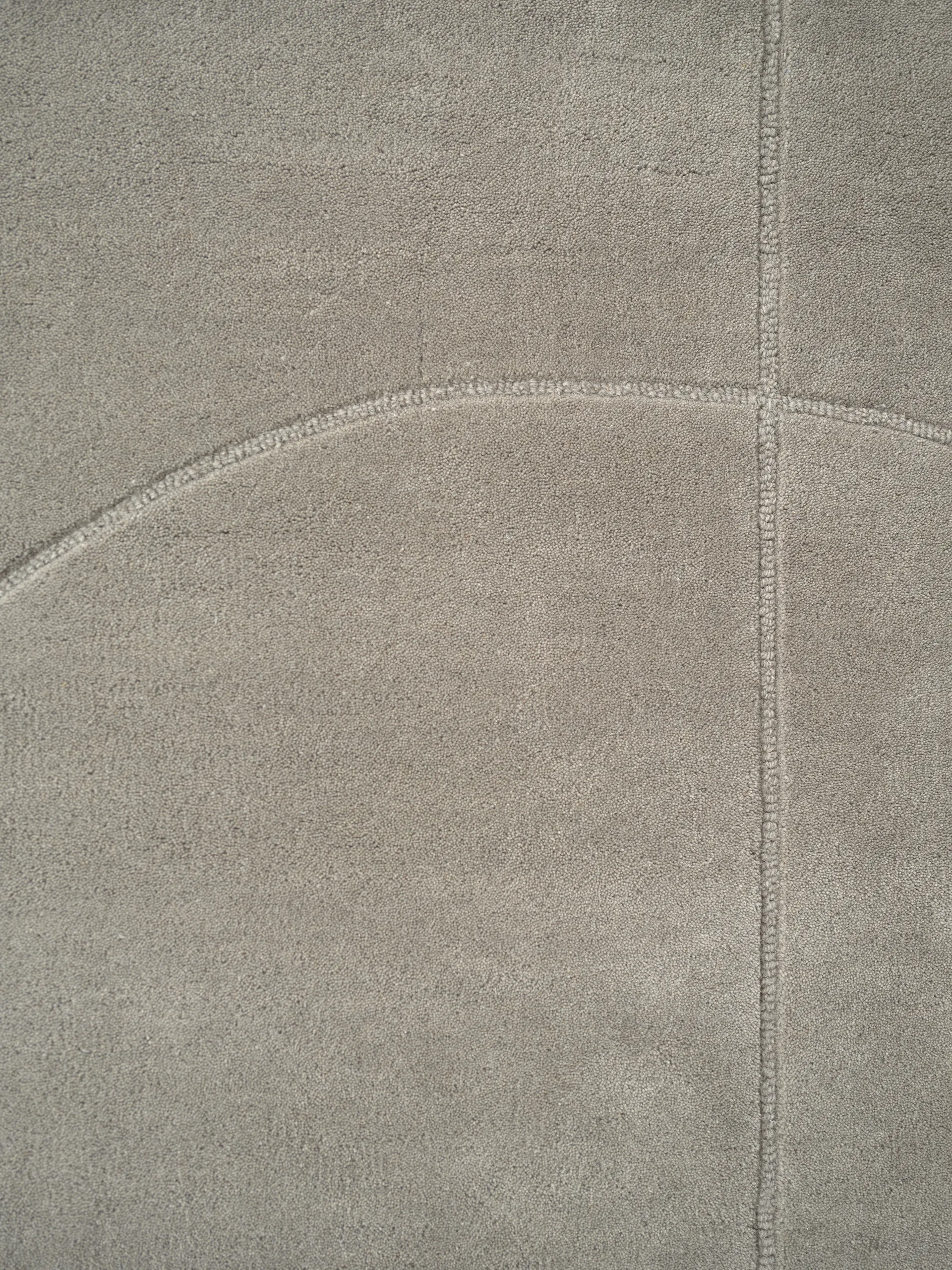 Lineal Poem wool carpet, Grey. 250x350 cm Linie Design