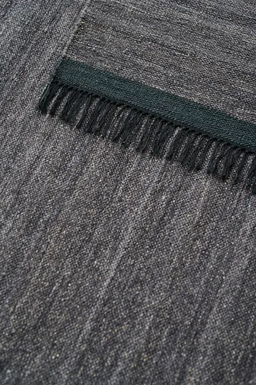 Sigyn Rug - Anthracite - Linie Design