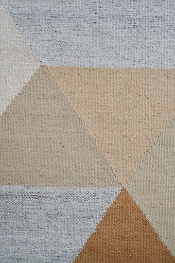 Snefrid rug - Mustard. 200x300 cm - Linie Design