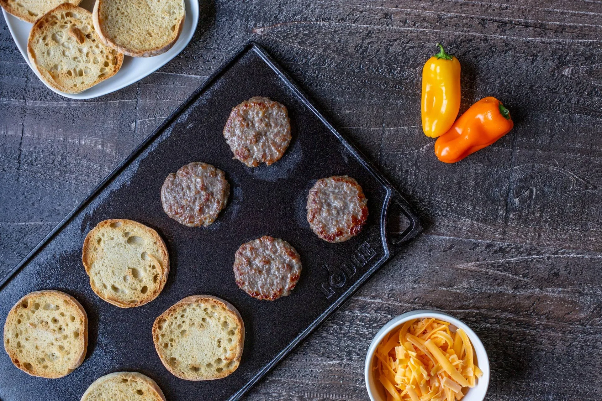 Classic collection griddle and grill plate, Cast iron, reversible Lodge