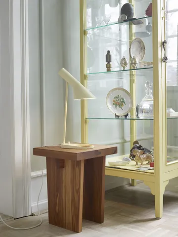 AJ MINI table lamp - Soft lemon - Louis Poulsen