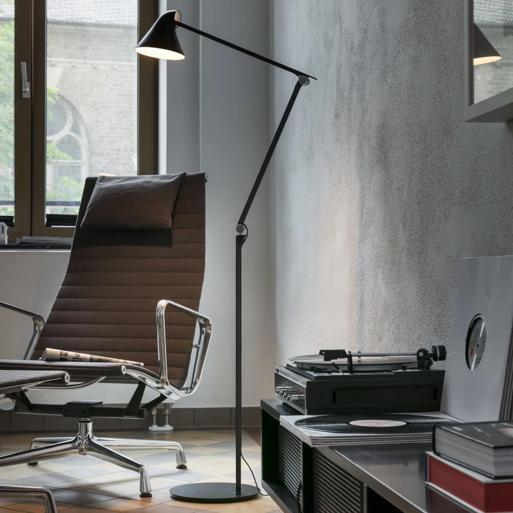 NJP floor lamp, Black, LED, 3000k Louis Poulsen