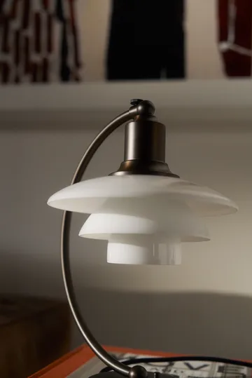 PH 2/2 Luna table lamp - Aged brass-opal glass - Louis Poulsen