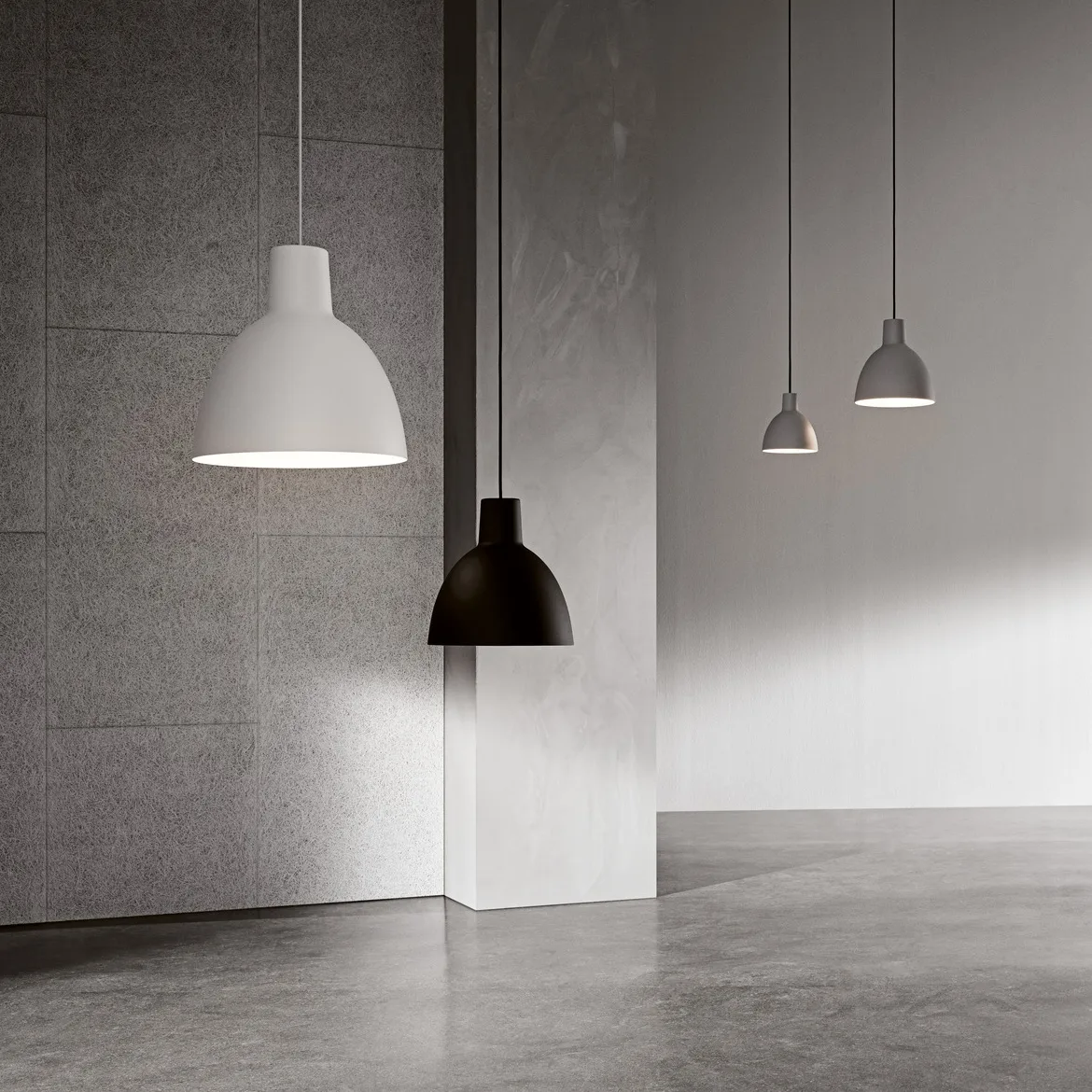 Toldbod 250 pendant lamp, Black Louis Poulsen