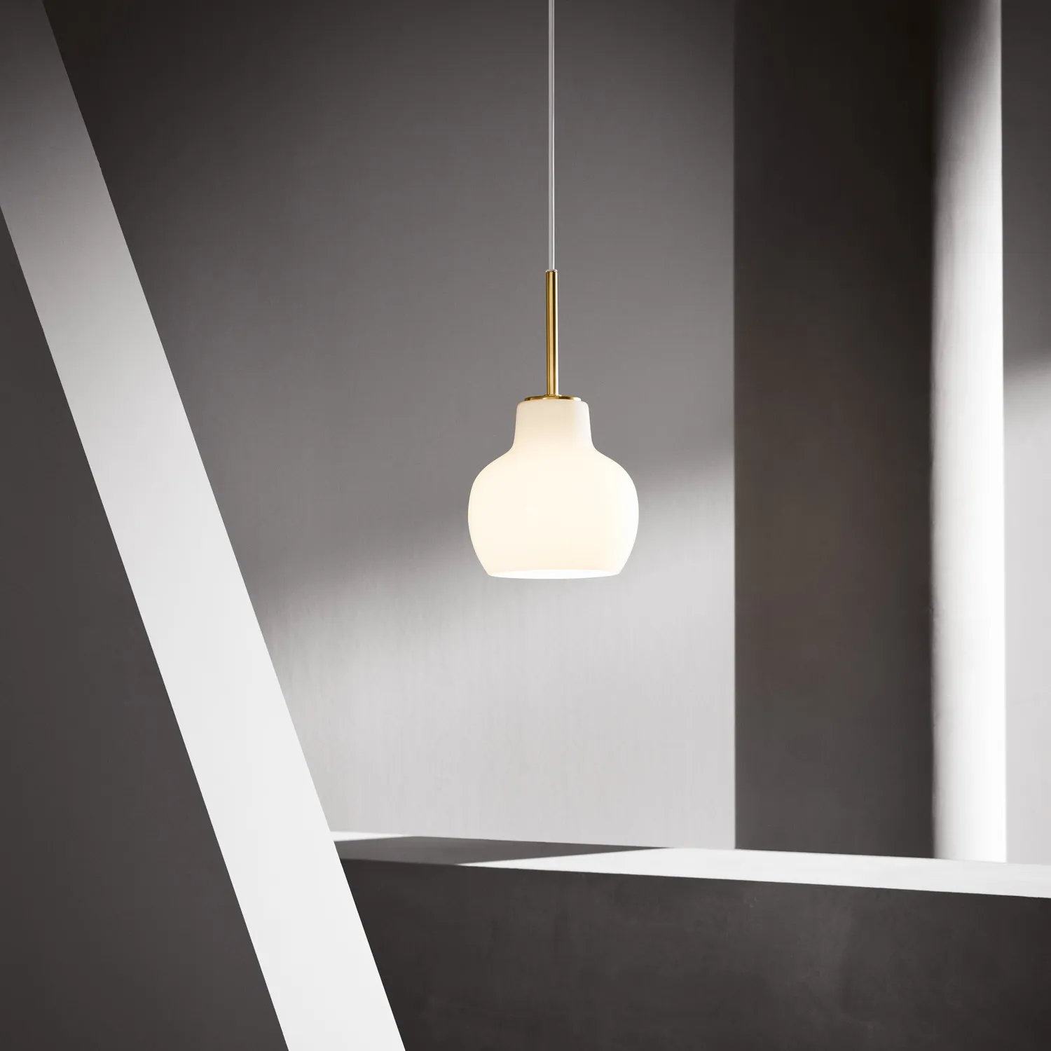 VL Ring Crown 1 pendant lamp, Brass-opal glass Louis Poulsen