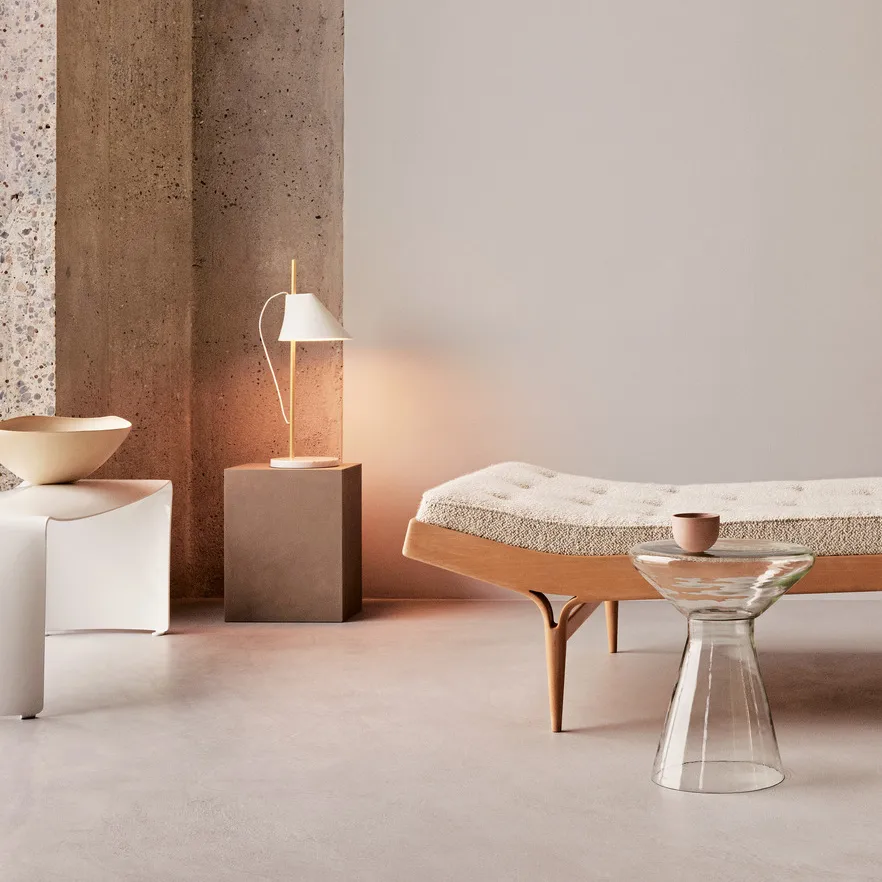 Yuh table lamp, White-brass Louis Poulsen