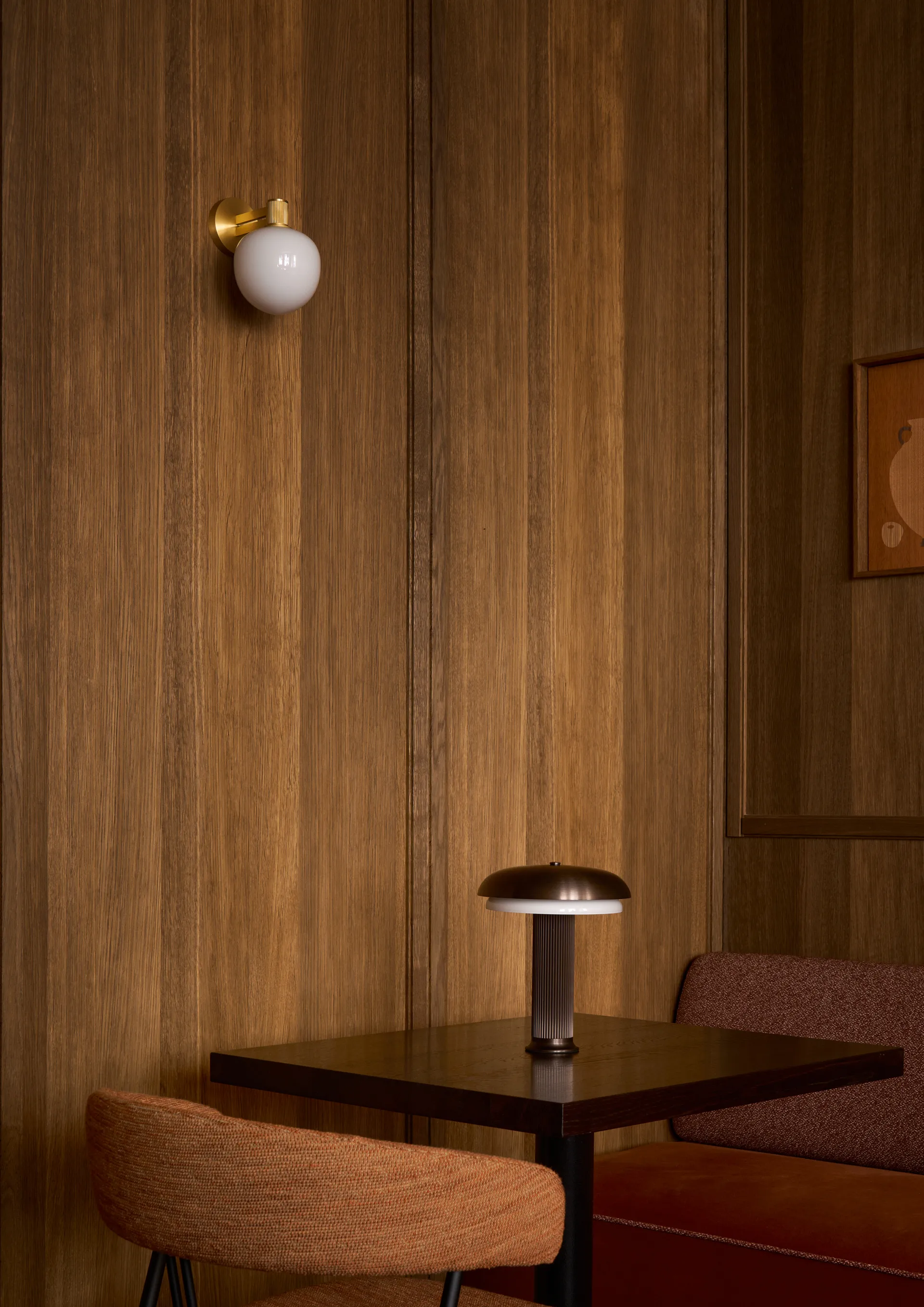 Noote portable table lamp, Bronze LYFA