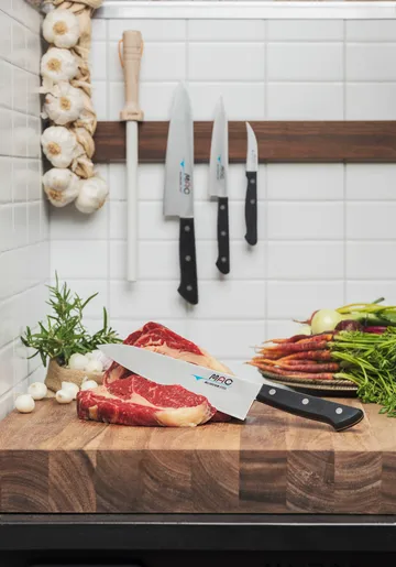 Mac Universal knife Chef with wooden handle 21 cm - Black - MAC