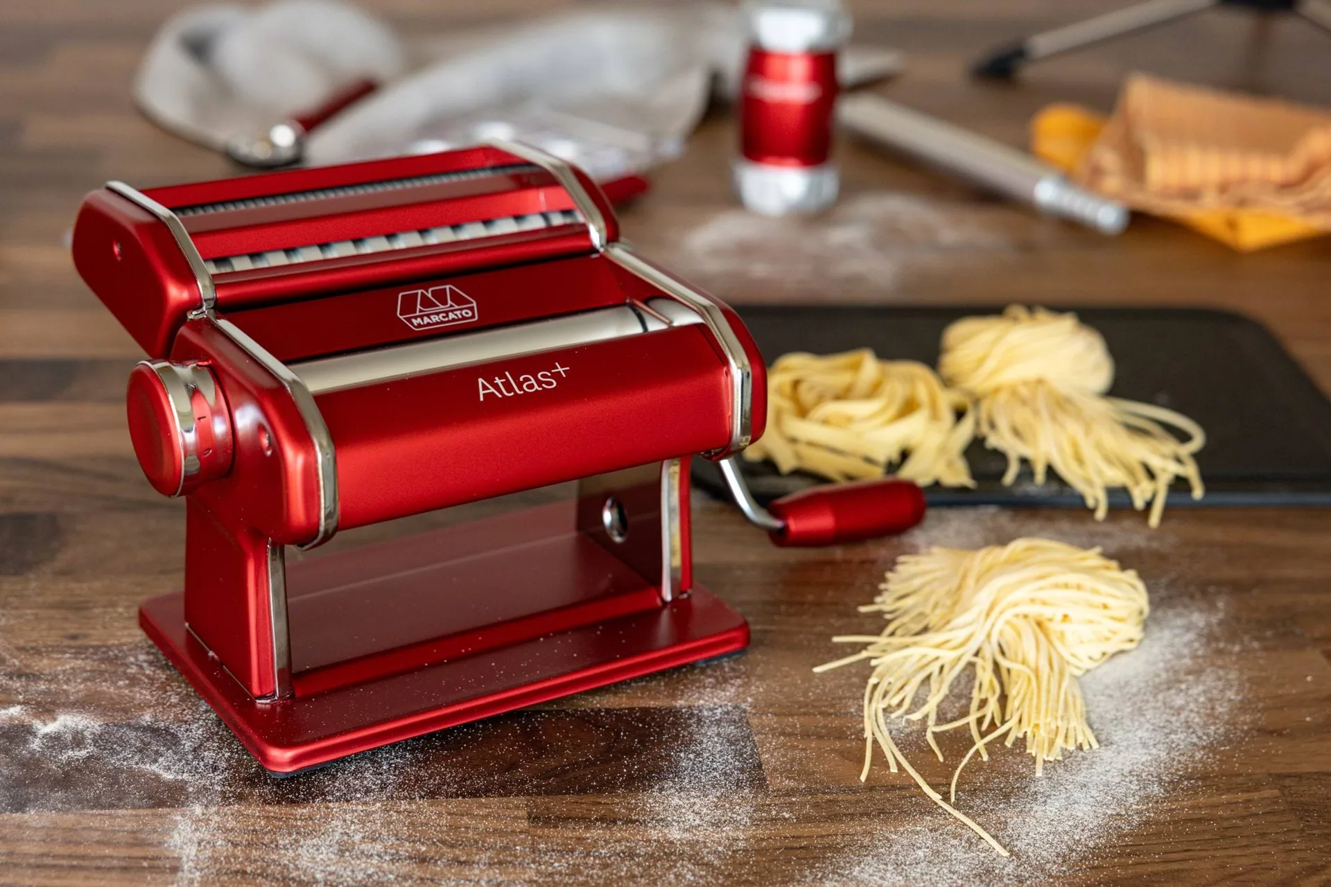 Marcato Atlas 150+ pasta machine, Red Marcato