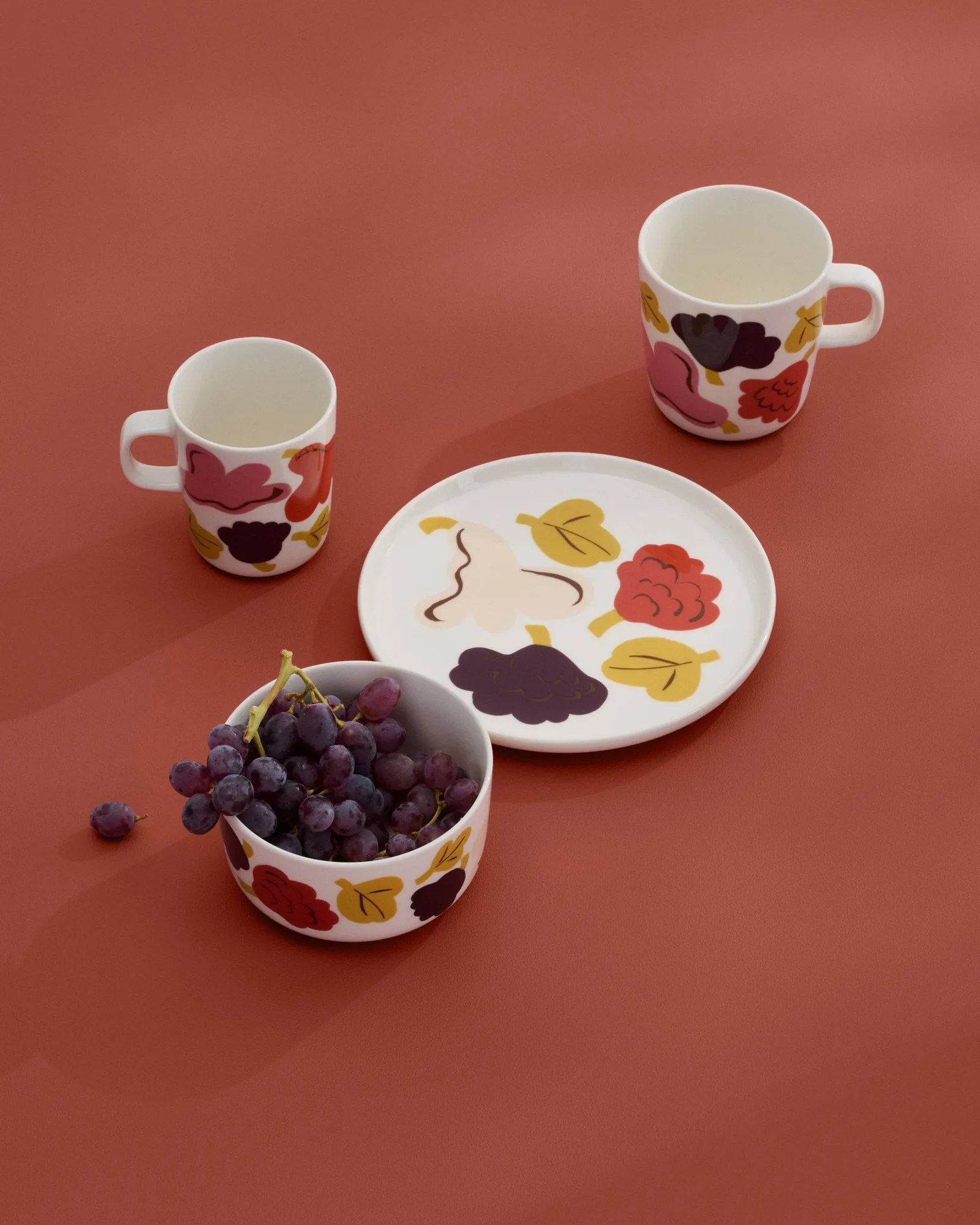Kukasta Kukkaan bowl, White-pink-terrac-plum, 50 cl Marimekko