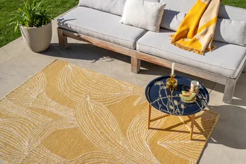 Kukat puhkeavat matte outdoor - Straw, 200x280 cm - Marimekko